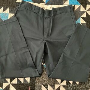 Dickies Blue Classic Straight Leg Design